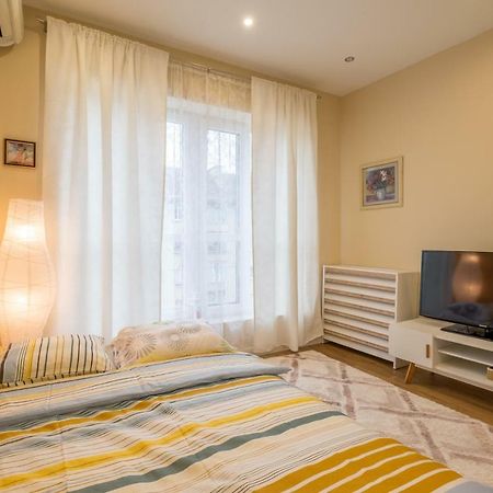 Modern 2 Bedroom Apartment Next To Vitosha Str. Σόφια Εξωτερικό φωτογραφία