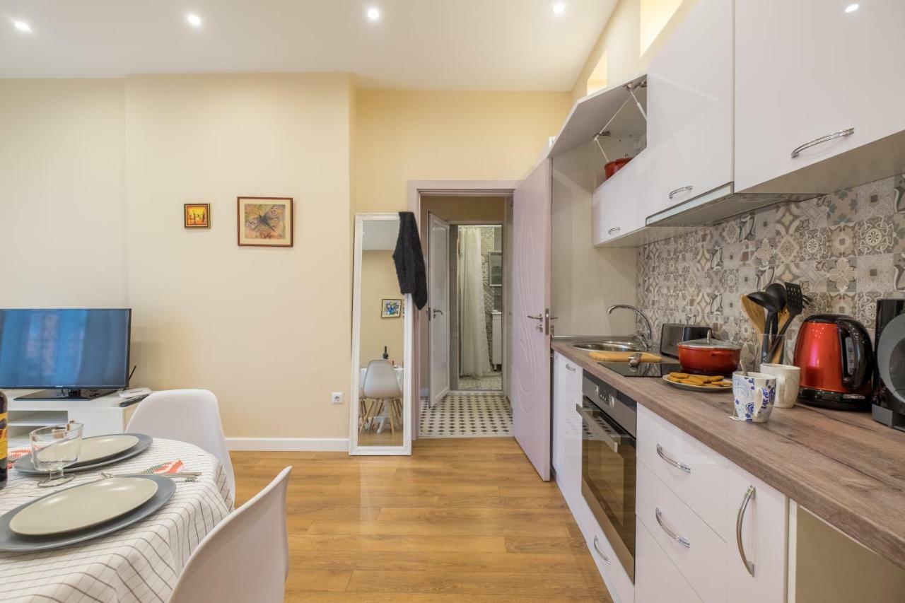 Modern 2 Bedroom Apartment Next To Vitosha Str. Σόφια Εξωτερικό φωτογραφία