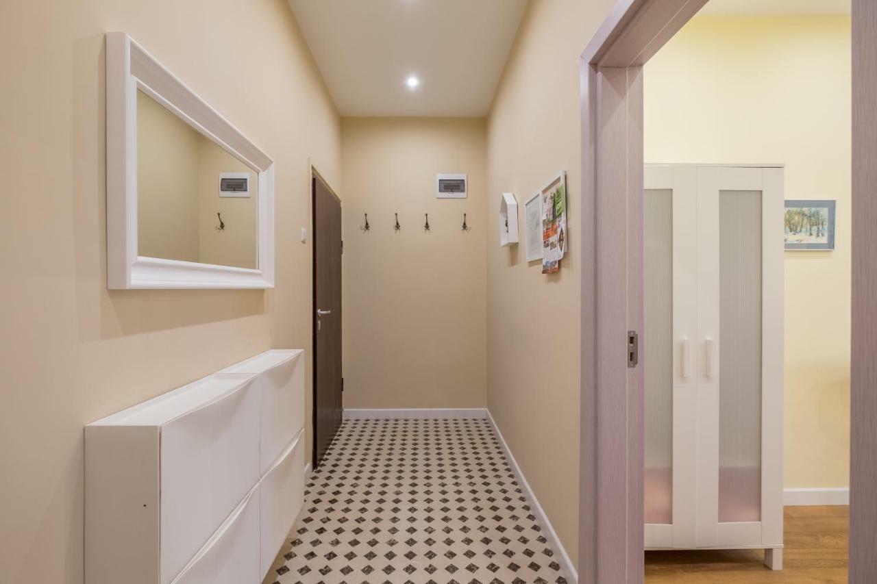 Modern 2 Bedroom Apartment Next To Vitosha Str. Σόφια Εξωτερικό φωτογραφία