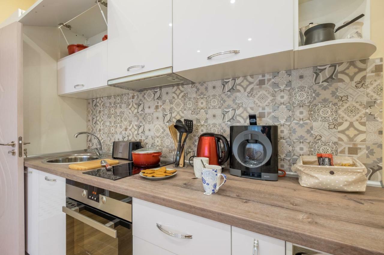 Modern 2 Bedroom Apartment Next To Vitosha Str. Σόφια Εξωτερικό φωτογραφία