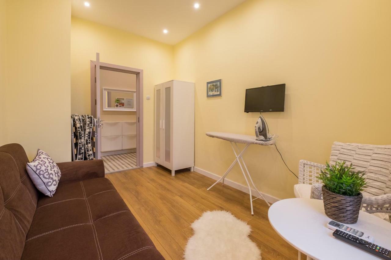 Modern 2 Bedroom Apartment Next To Vitosha Str. Σόφια Εξωτερικό φωτογραφία
