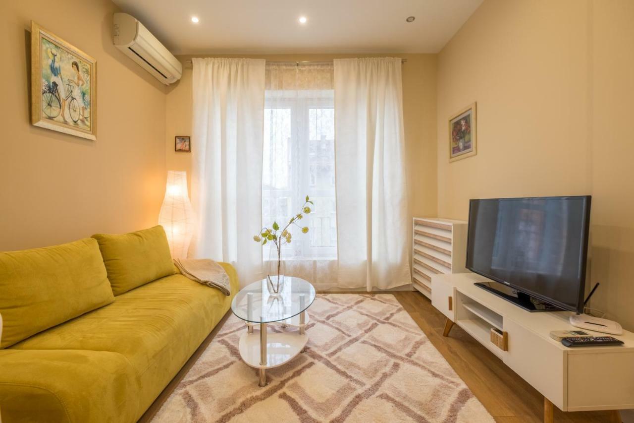 Modern 2 Bedroom Apartment Next To Vitosha Str. Σόφια Εξωτερικό φωτογραφία