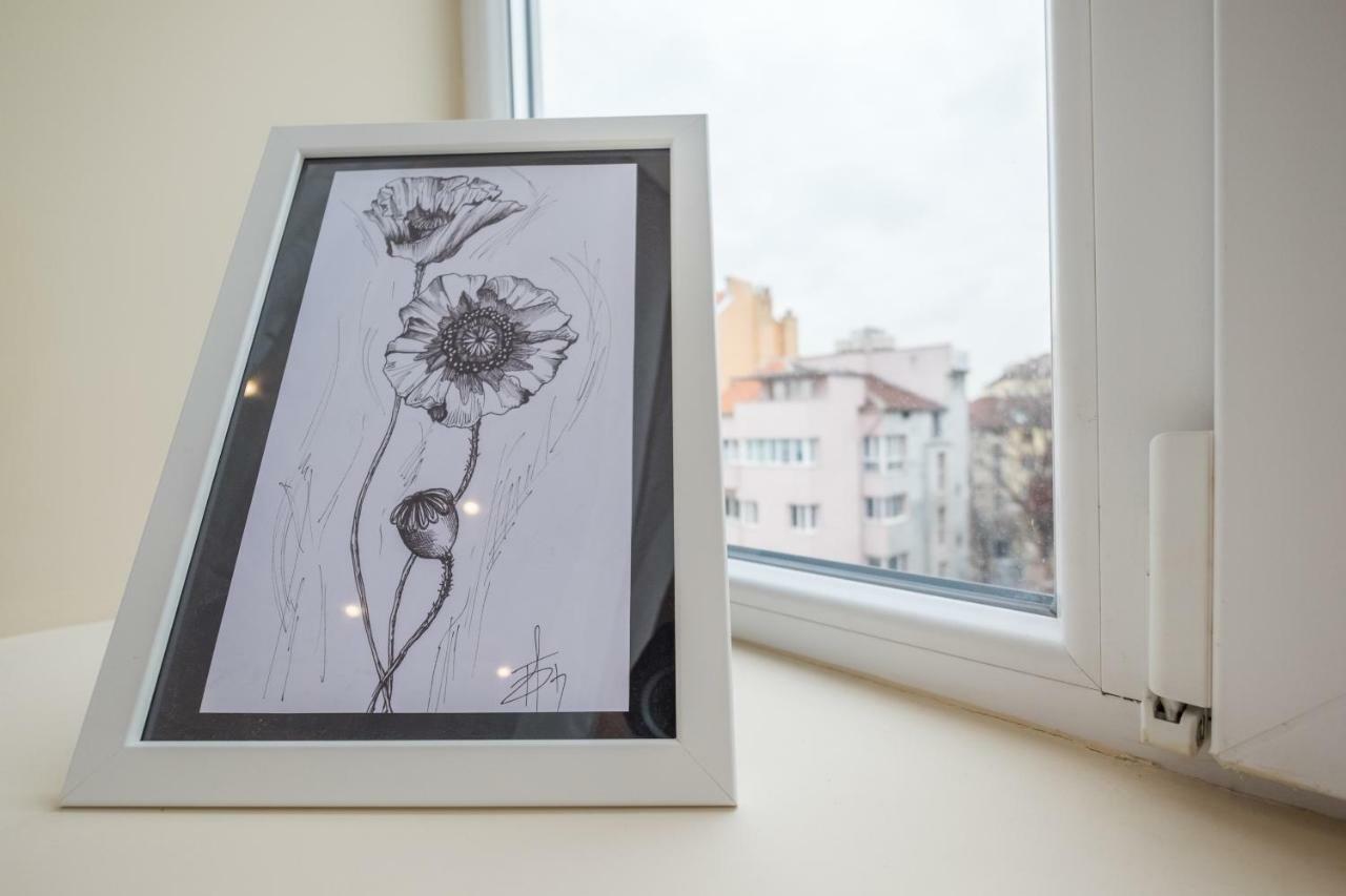 Modern 2 Bedroom Apartment Next To Vitosha Str. Σόφια Εξωτερικό φωτογραφία